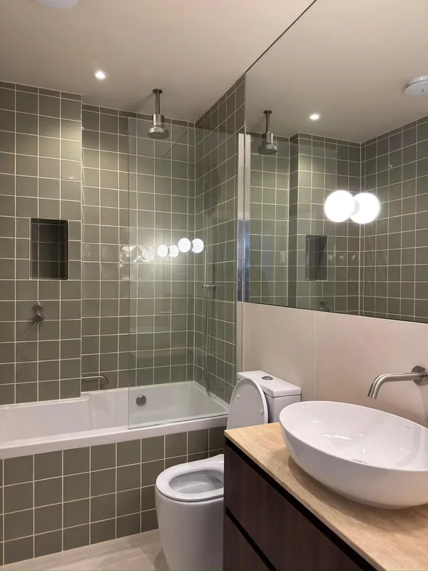 Modern Bathroom Project 4