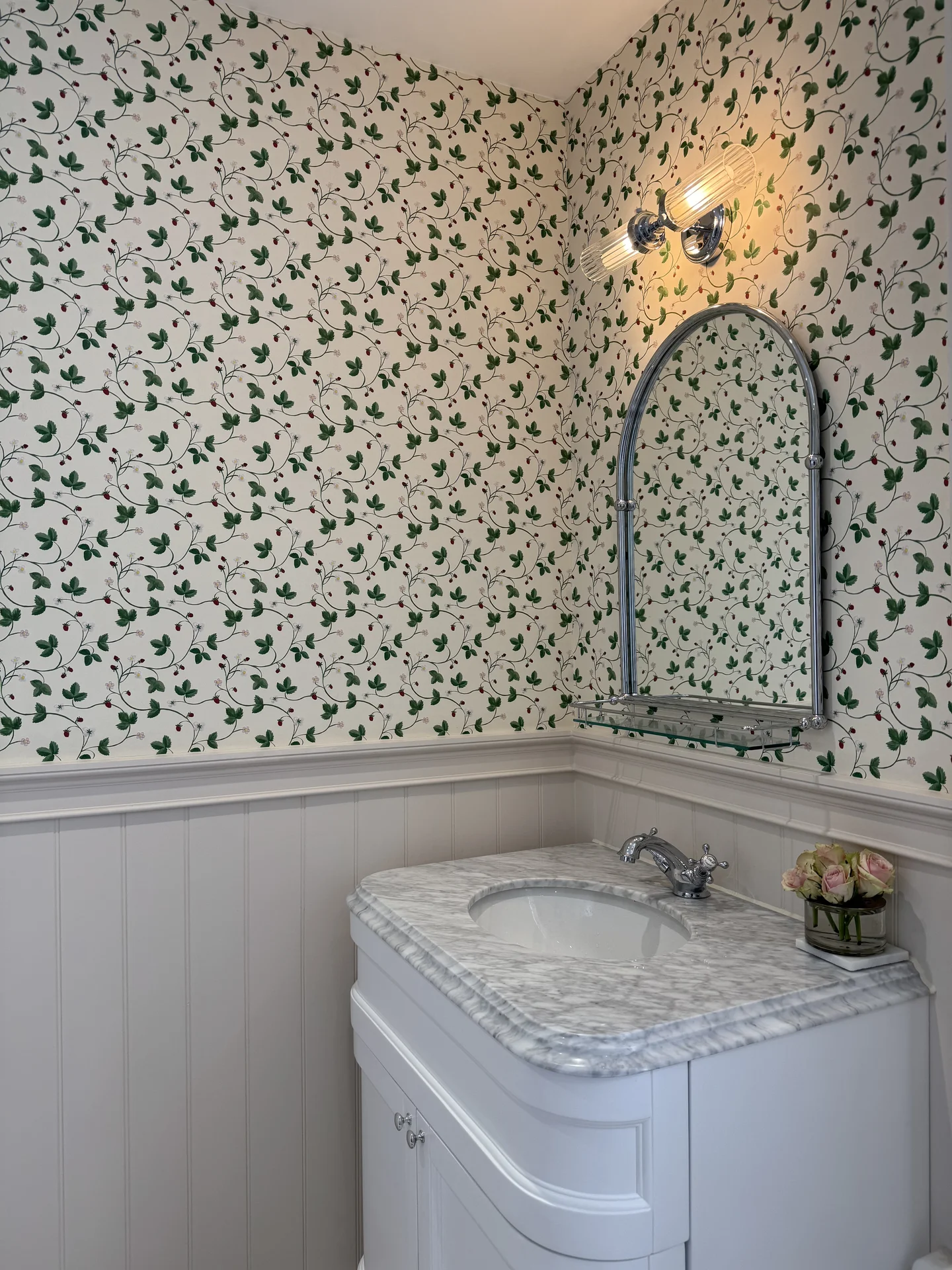 Marble effect tiling